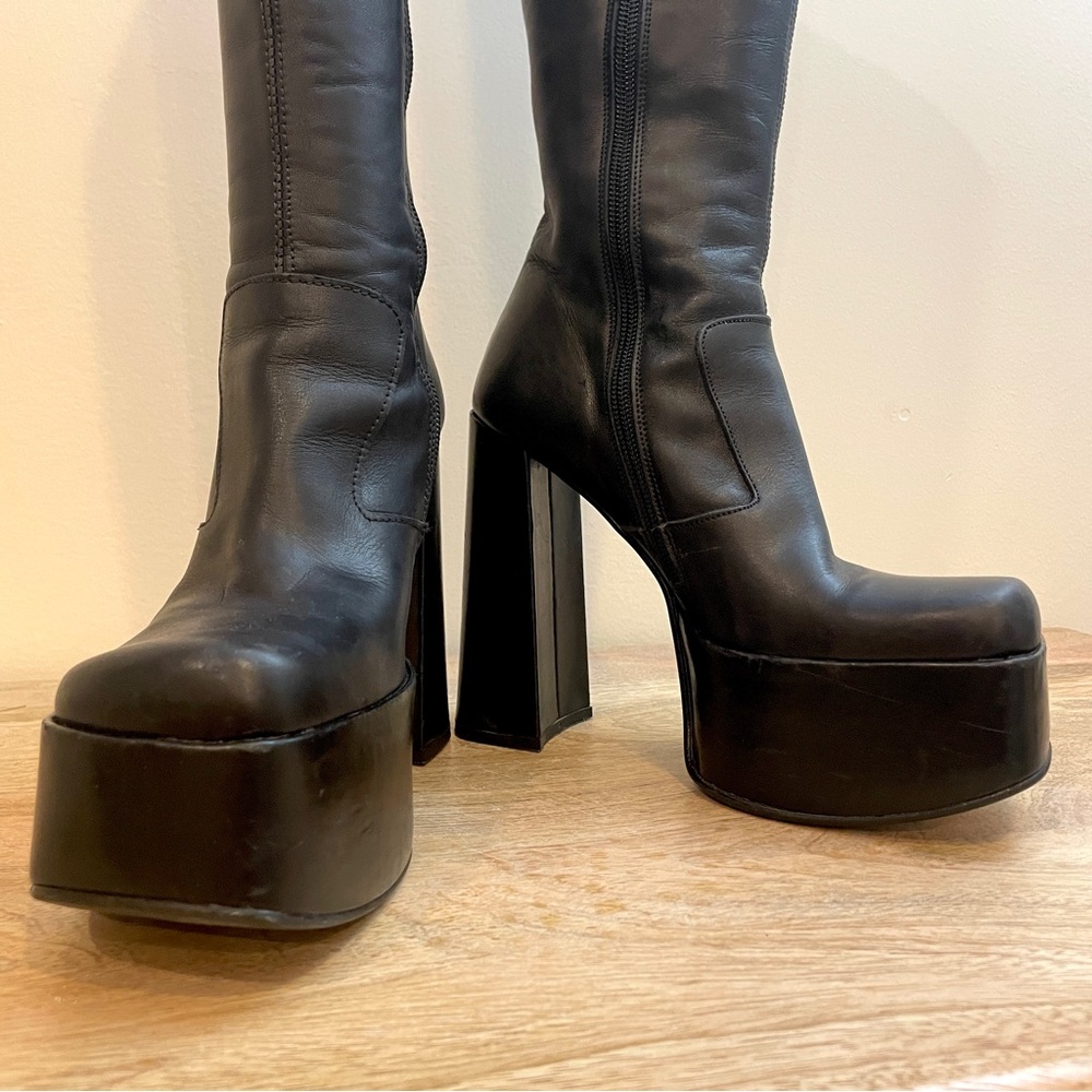 Sole Made in Italy Women’s Knee High Black Pleather Platform Boots Size 5.5